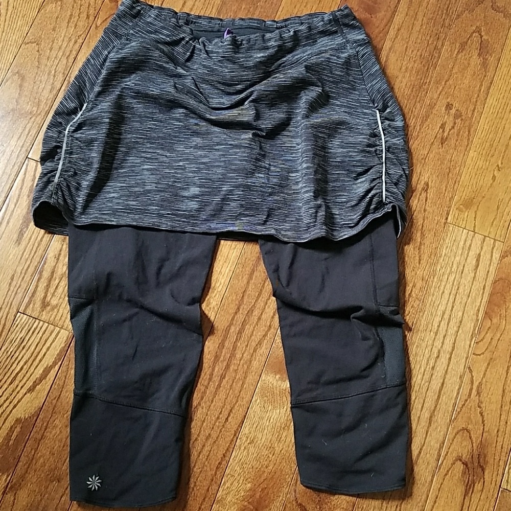Athleta skirt with capri leggings